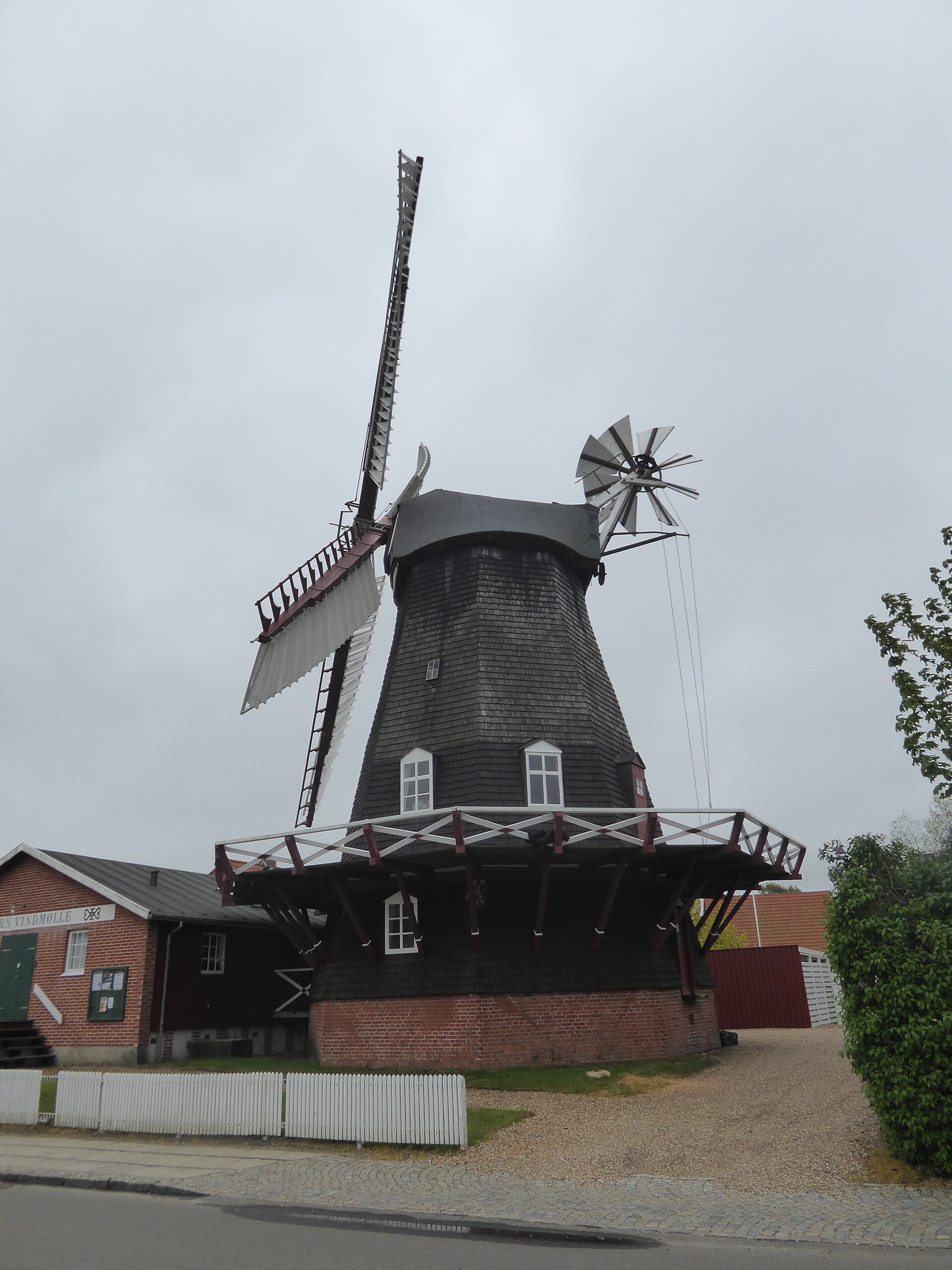 Skjern Vindmølle – foto fra Wikimedia Commons