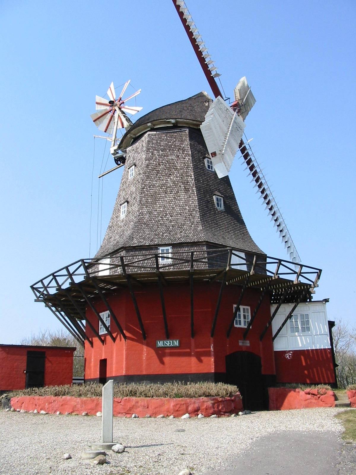 Tranekær Slotsmølle – foto fra Wikimedia Commons