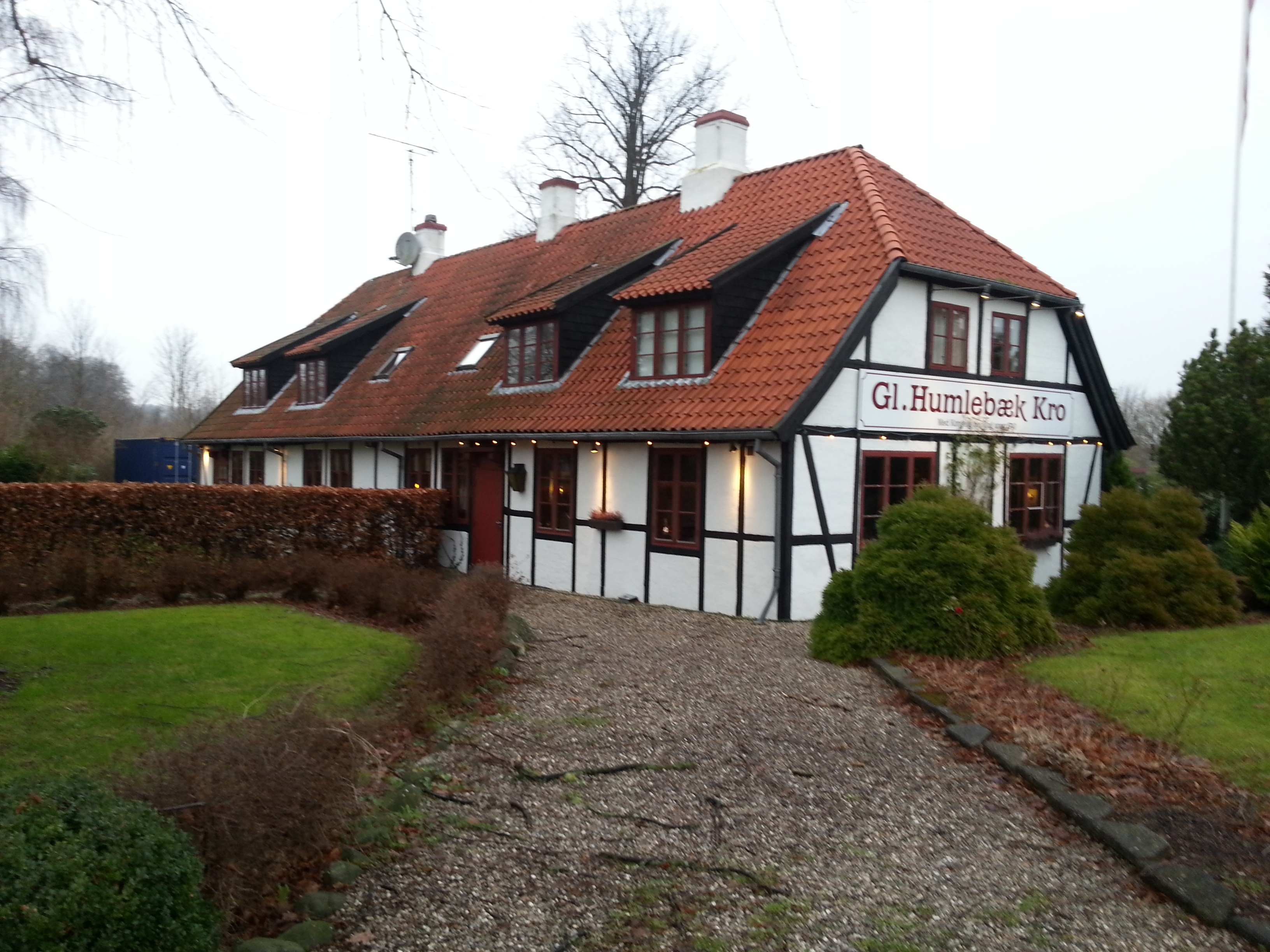 Gl Humlebæk Kro – Foto bei Wikimedia Commons