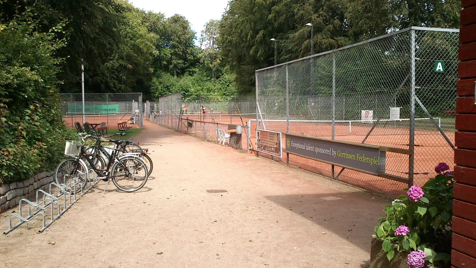 Aarhus Lawn Tennis Selskab – Foto bei Wikimedia Commons