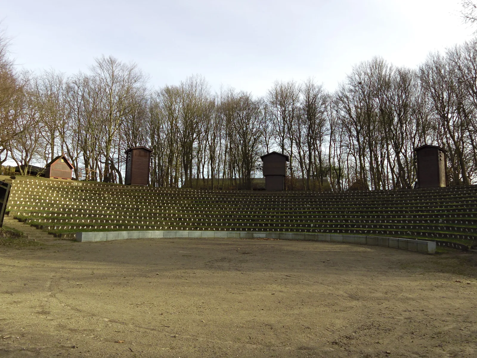 Jels Vikingespil – foto fra Wikimedia Commons
