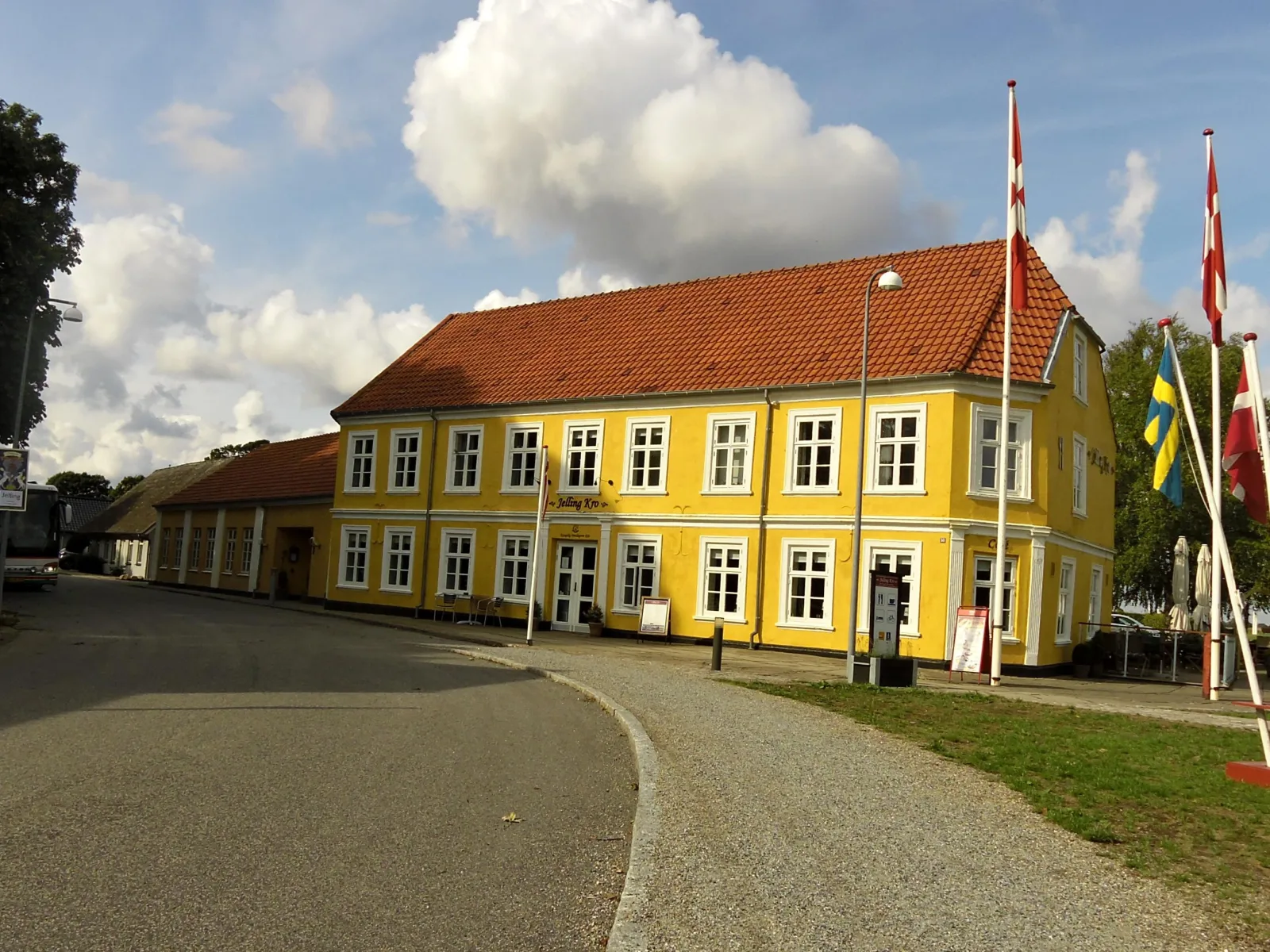 Jelling Kro – foto fra Wikimedia Commons
