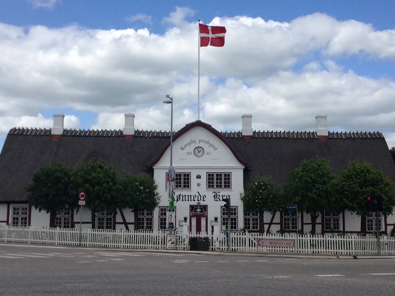 Rønnede kro – foto fra Wikimedia Commons