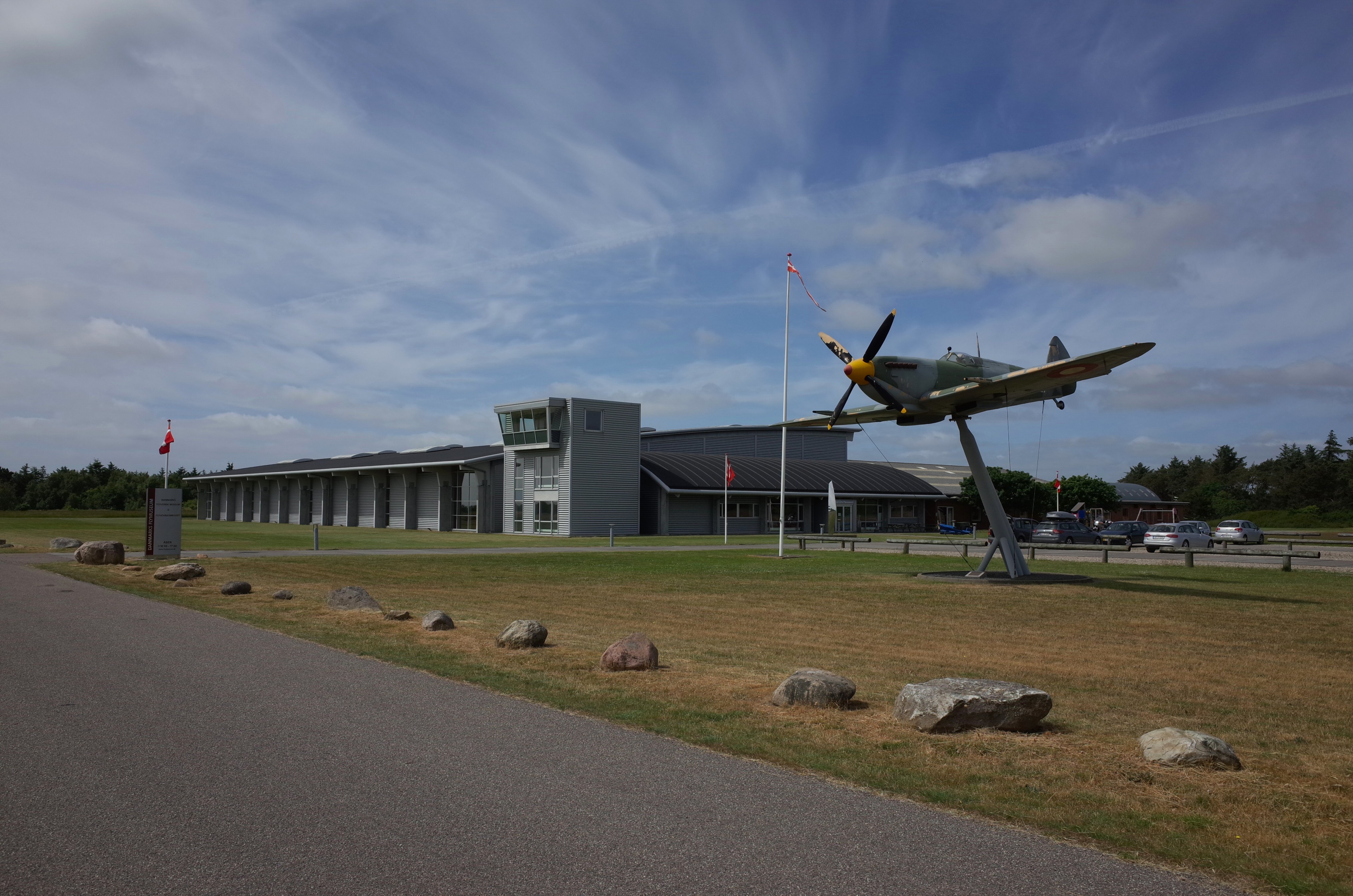 Danmarks Flymuseum – foto fra Wikimedia Commons