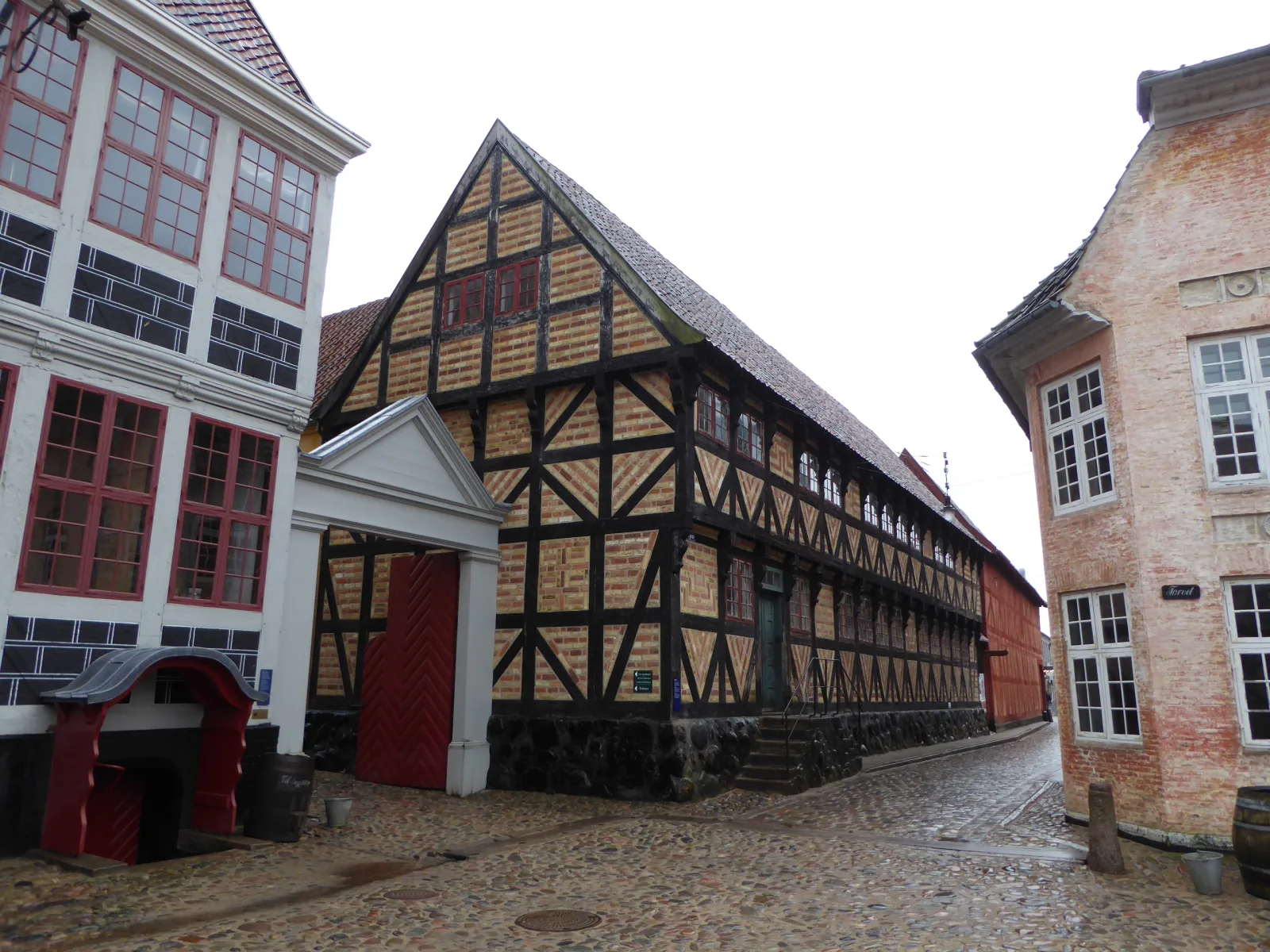 Den Gamle By Bendtsens Pakhus – foto fra Wikimedia Commons