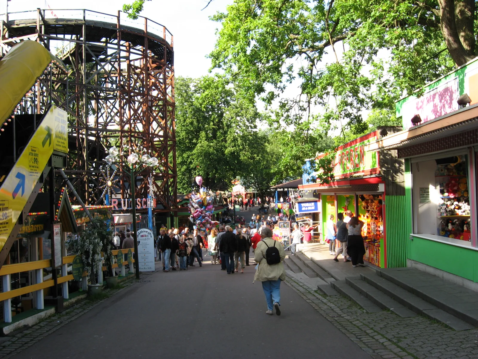 Dyrehavsbakken – foto fra Wikimedia Commons