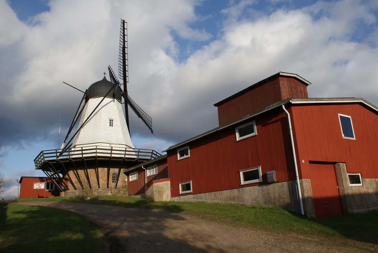 Gammel Rye Mølle – foto fra Wikimedia Commons