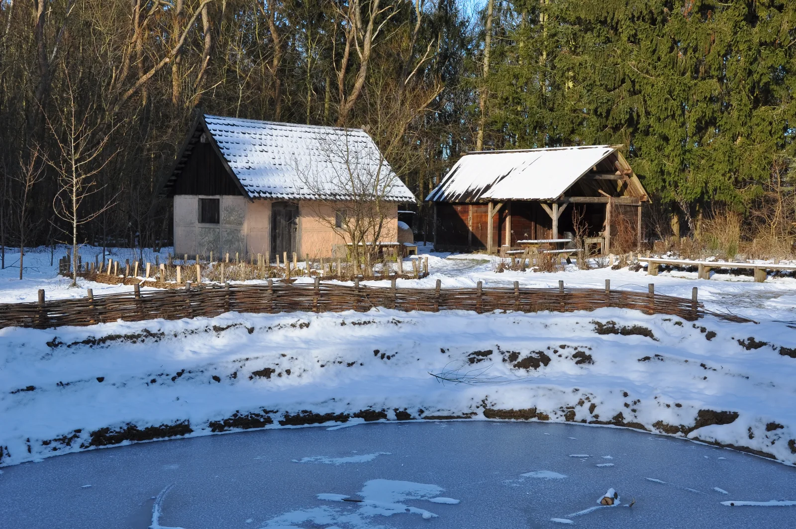 Middelalderlandsbyen – foto fra Wikimedia Commons