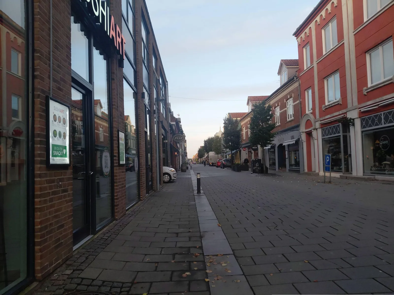 Mapillary-foto nær Restaurant Piaf