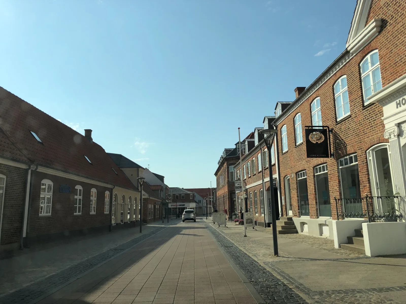 Mapillary-Foto in der Nähe von Ringkøbing Pizza & Grill