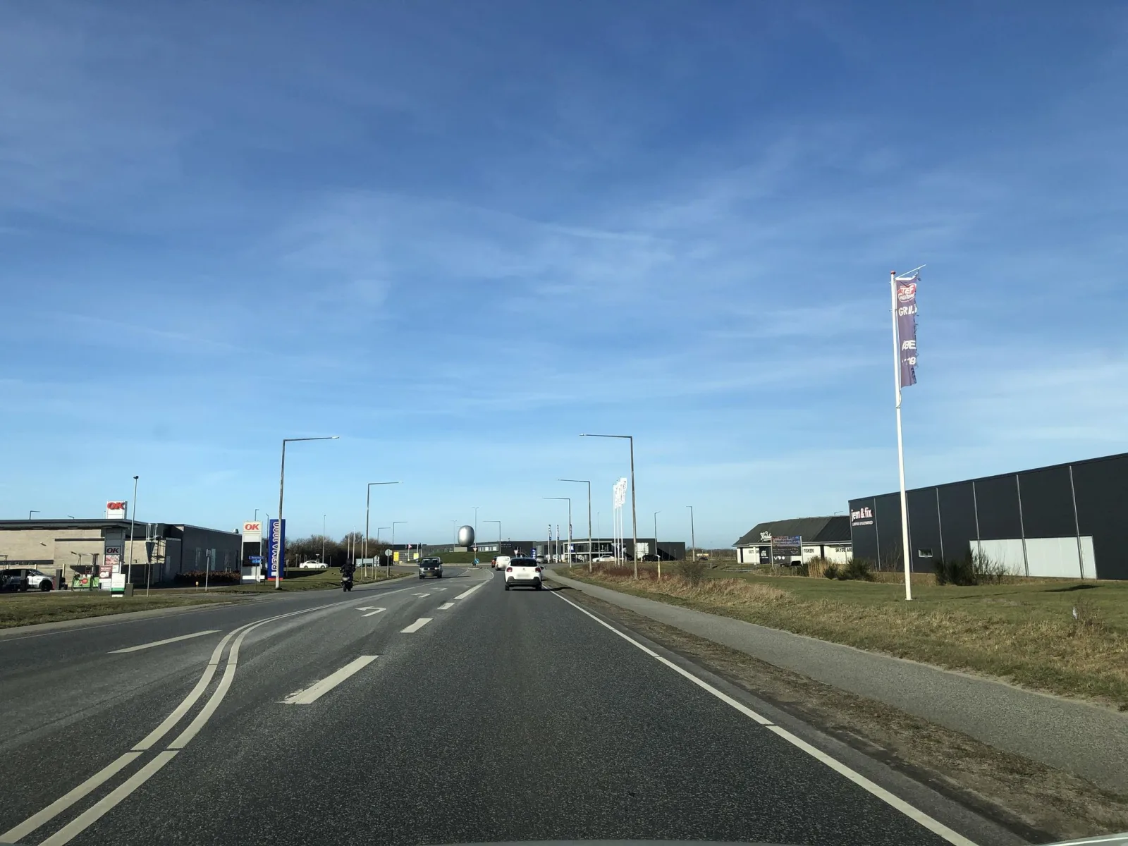 Mapillary-Foto in der Nähe von Ringvejens Grill