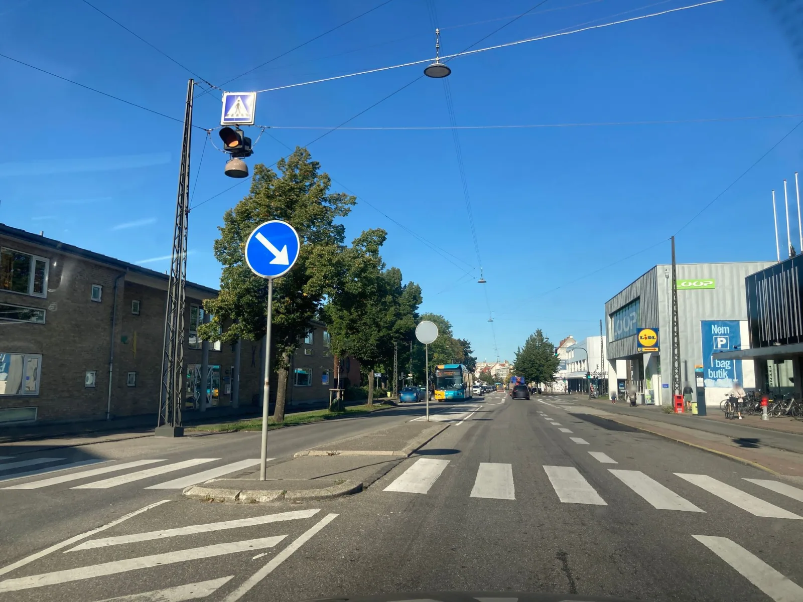 Mapillary-Foto in der Nähe von Hulk’s Burgerhus