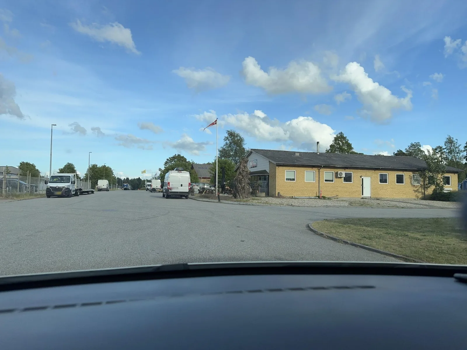 Mapillary-Foto in der Nähe von Skrillinge Pizza