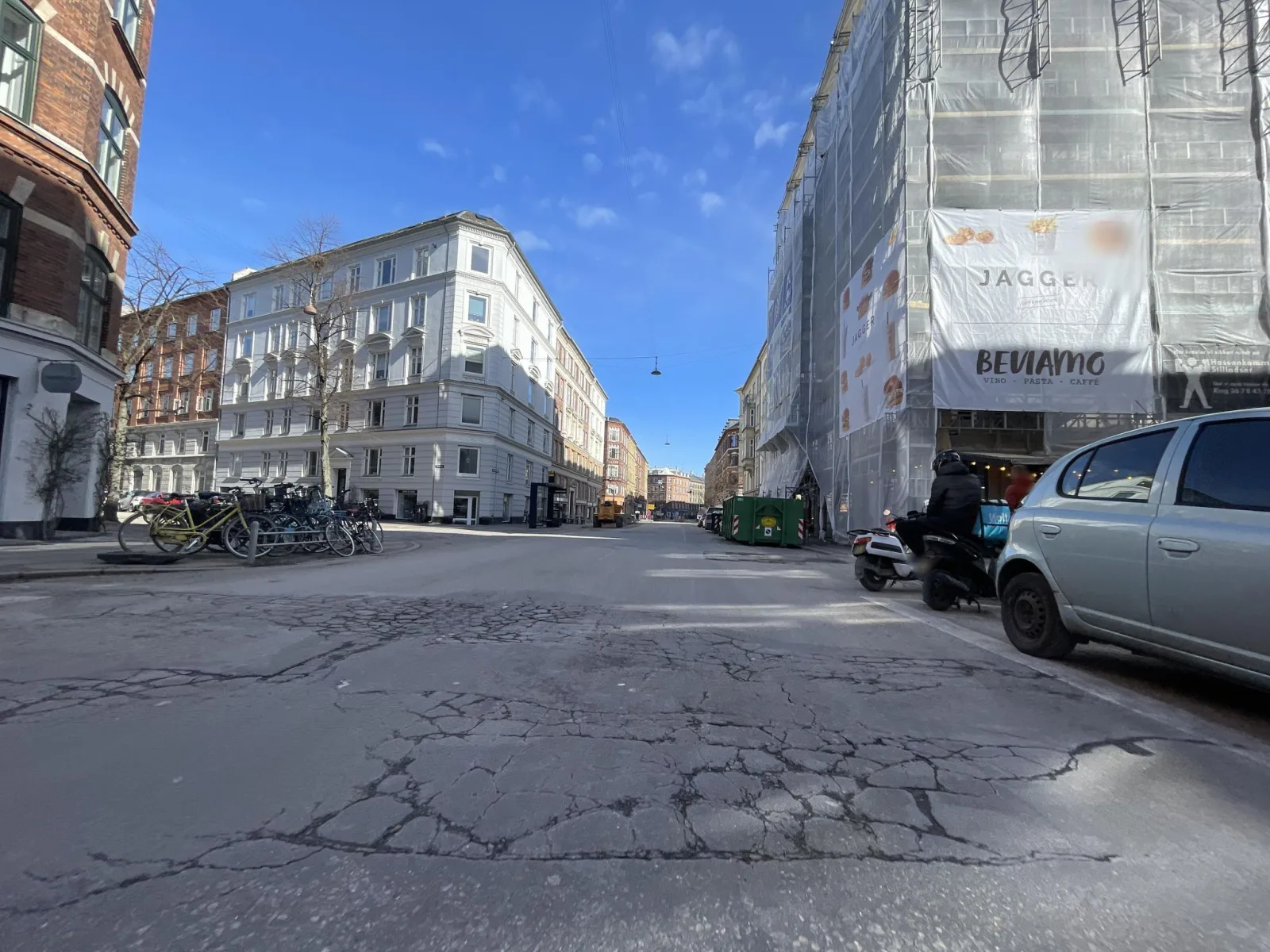 Mapillary-foto nær Iki Sushi