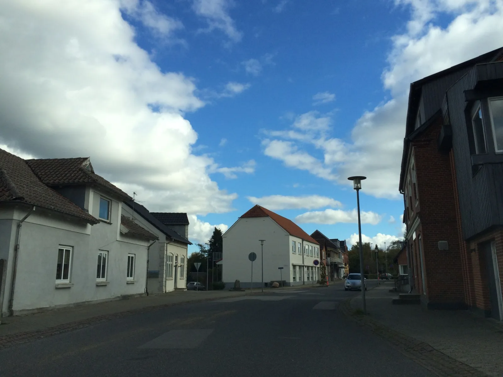 Mapillary-foto nær Sams pita & burger
