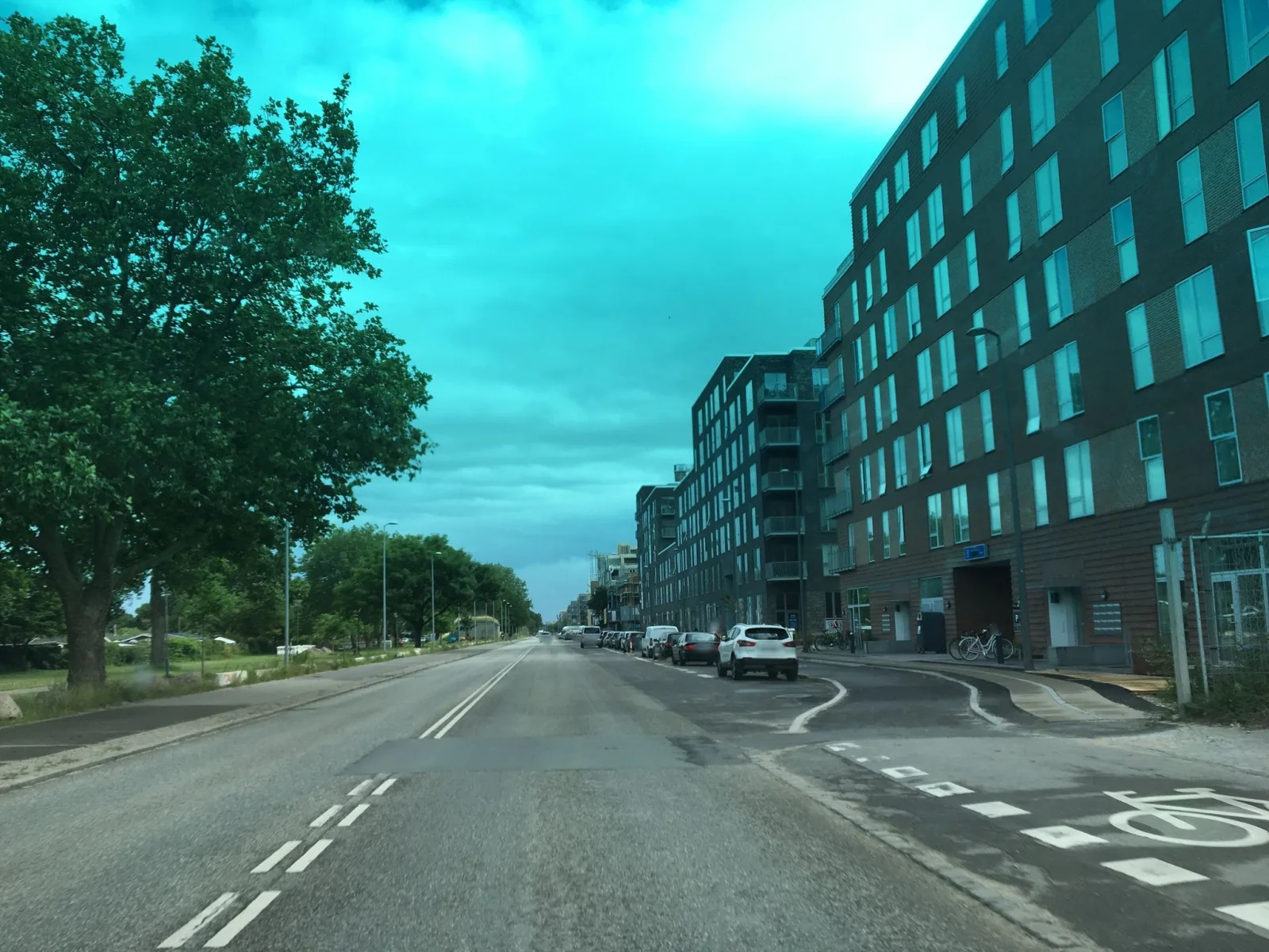 Mapillary-Foto in der Nähe von In balance studio & cafe