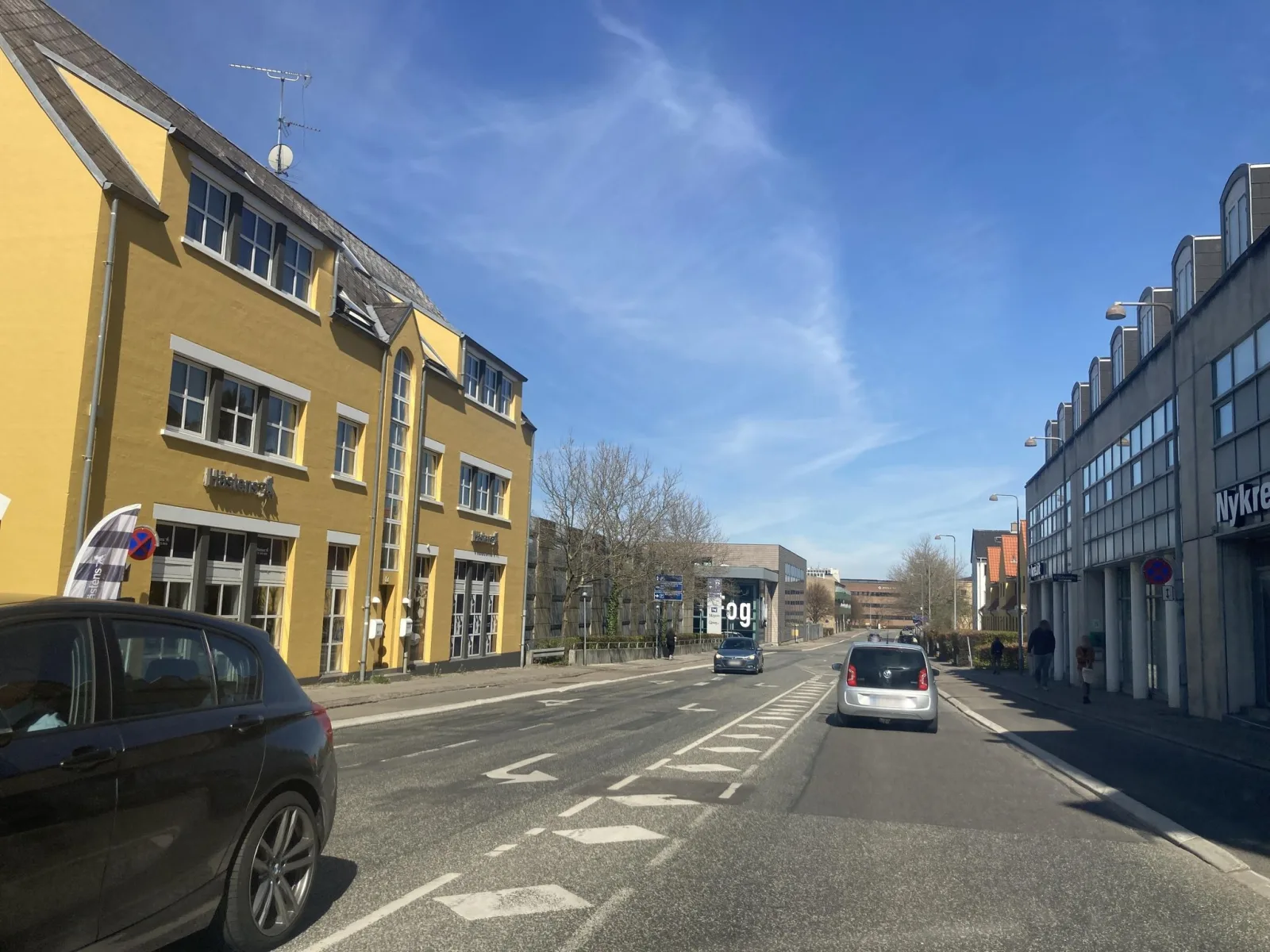 Mapillary-Foto in der Nähe von India Royale Restaurant