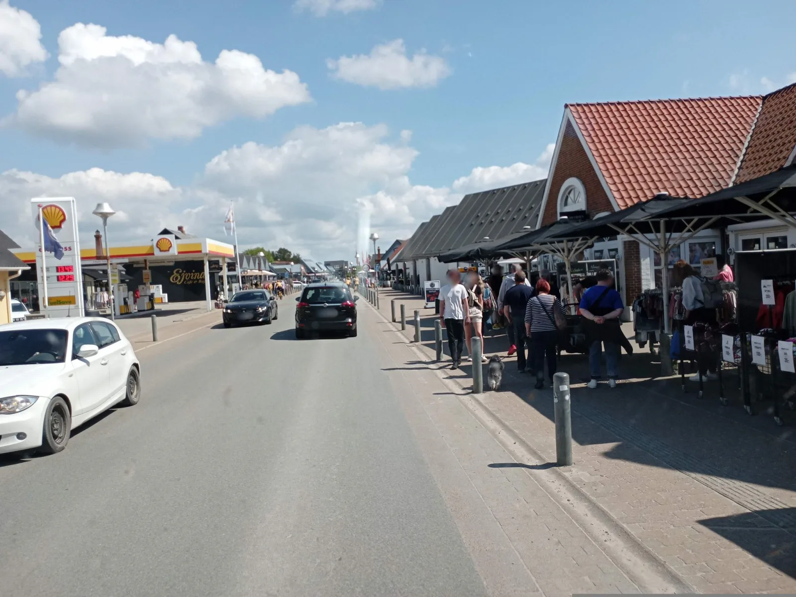 Mapillary-Foto in der Nähe von Storms Cafe