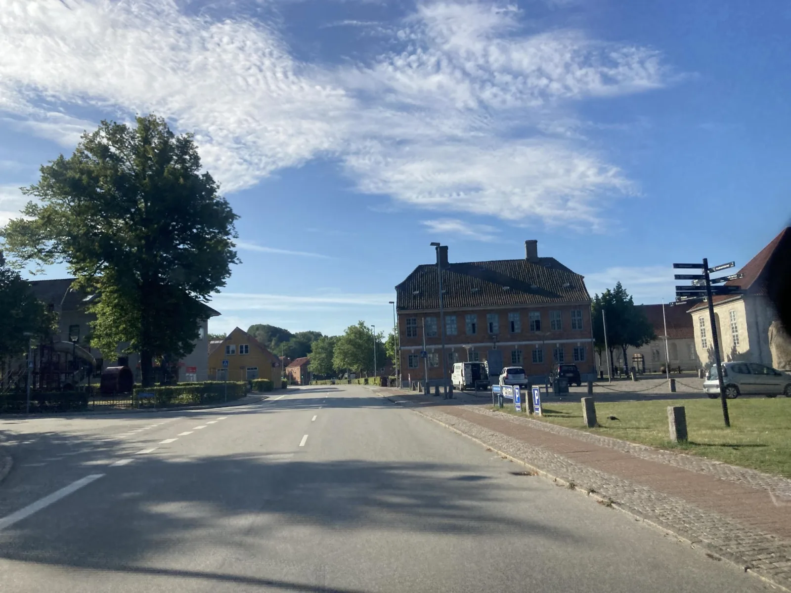 Mapillary-Foto in der Nähe von Issalonen