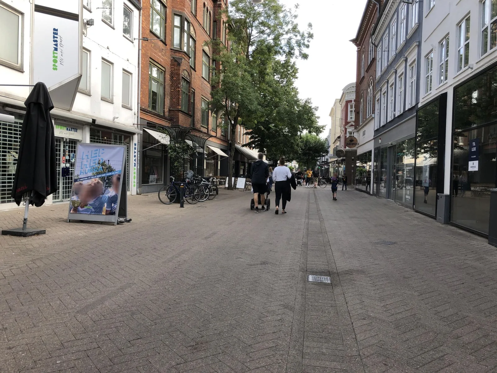 Mapillary-Foto in der Nähe von Submarine
