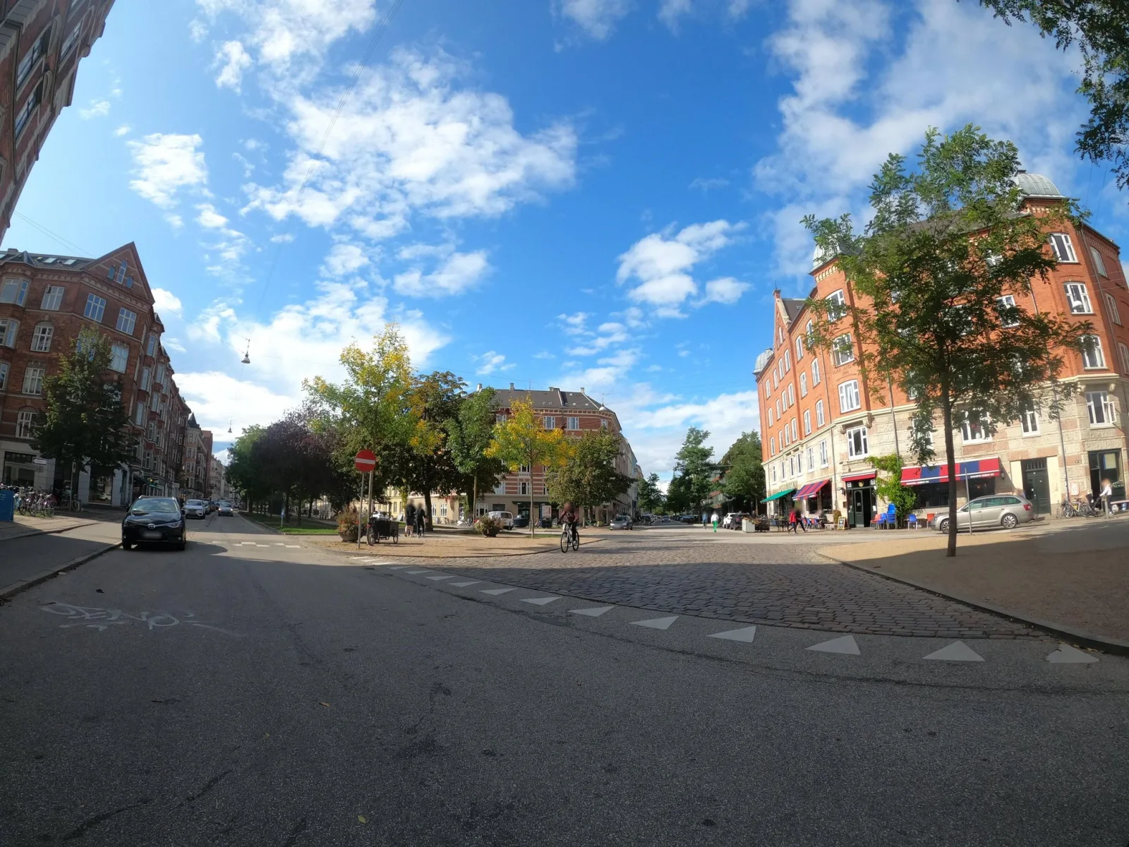Mapillary-foto nær Itzi pitzi pizza
