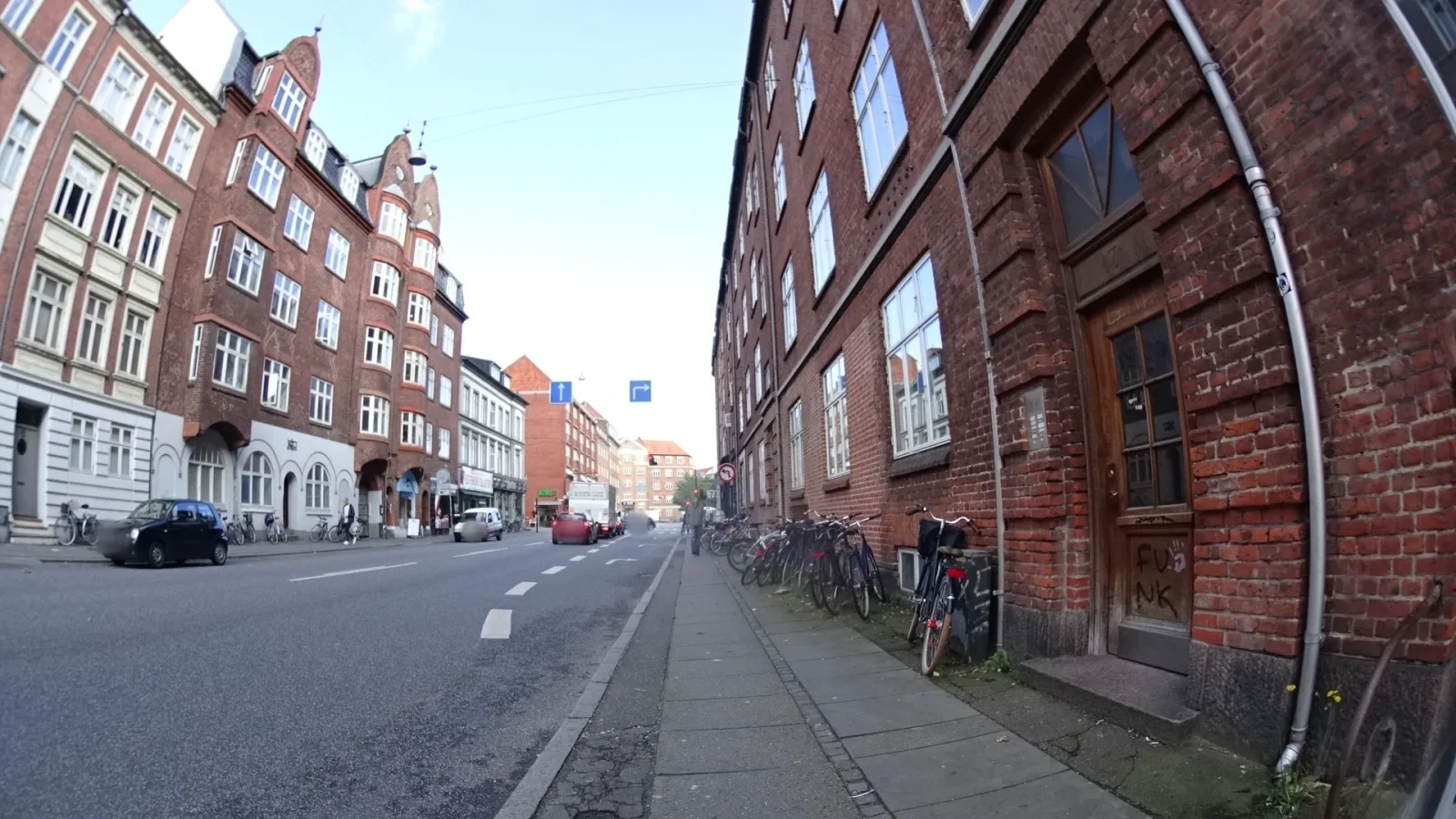 Mapillary-foto nær Smag Sushi