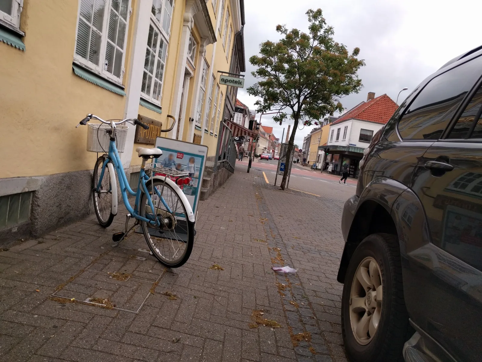 Mapillary-Foto in der Nähe von The Sandwichboys