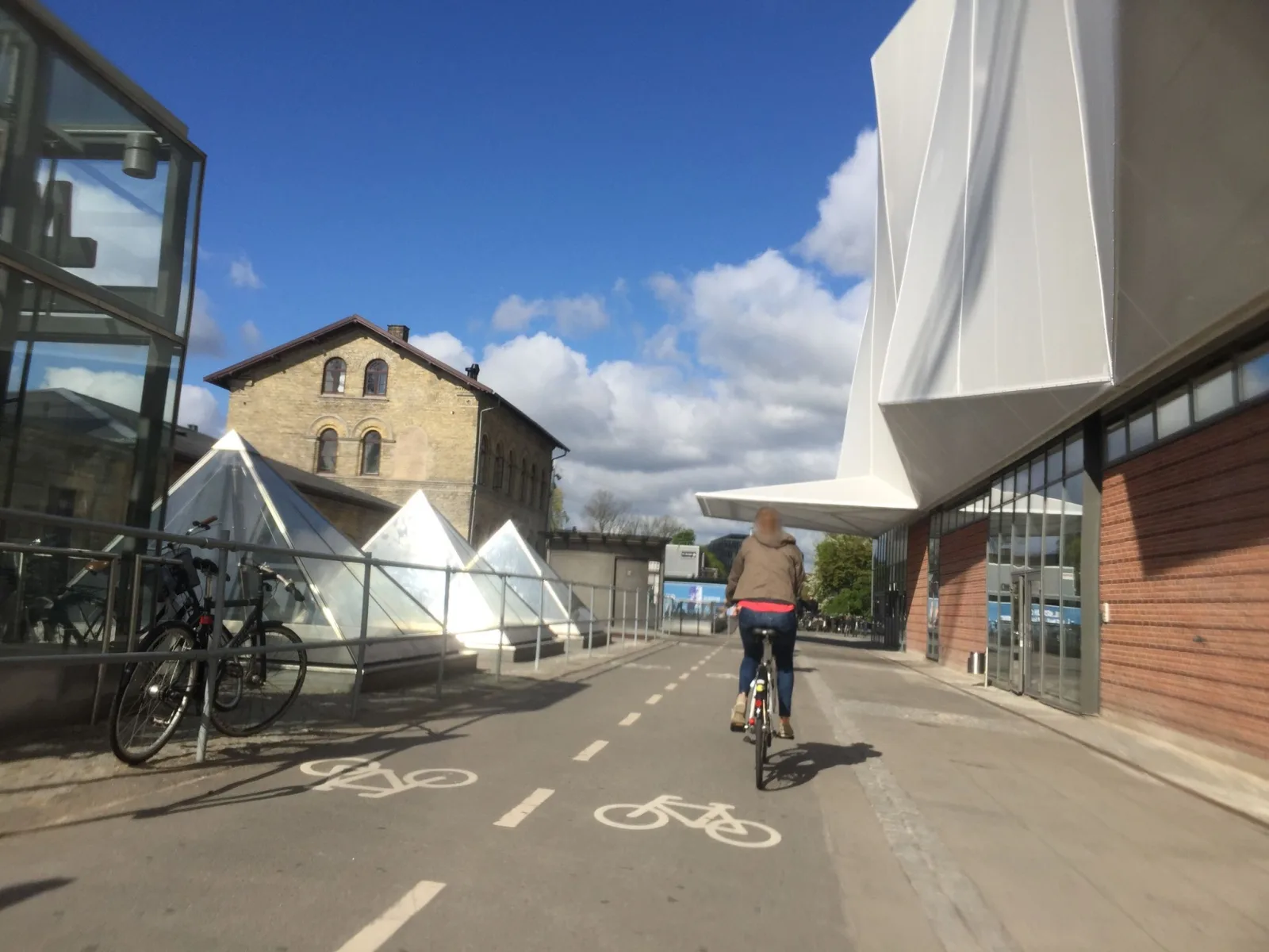 Mapillary-Foto in der Nähe von Joe & The Juice