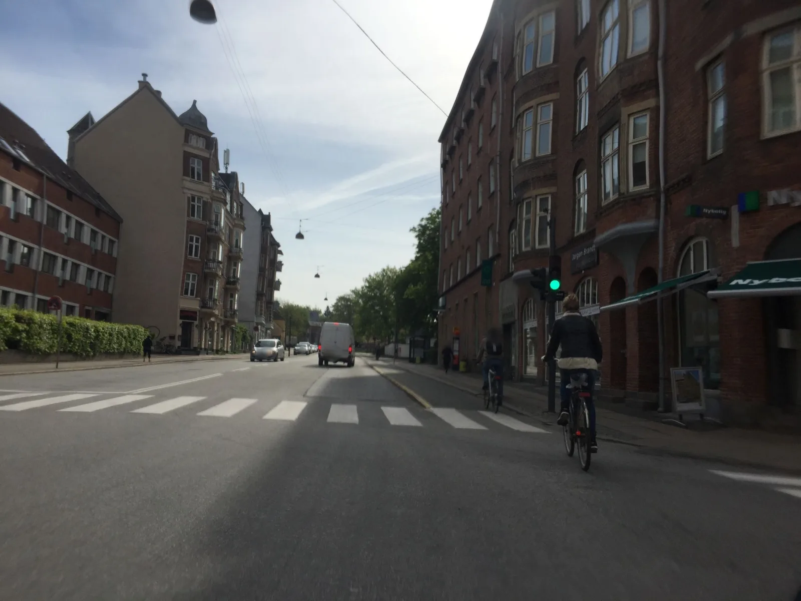 Mapillary-Foto in der Nähe von Joliment