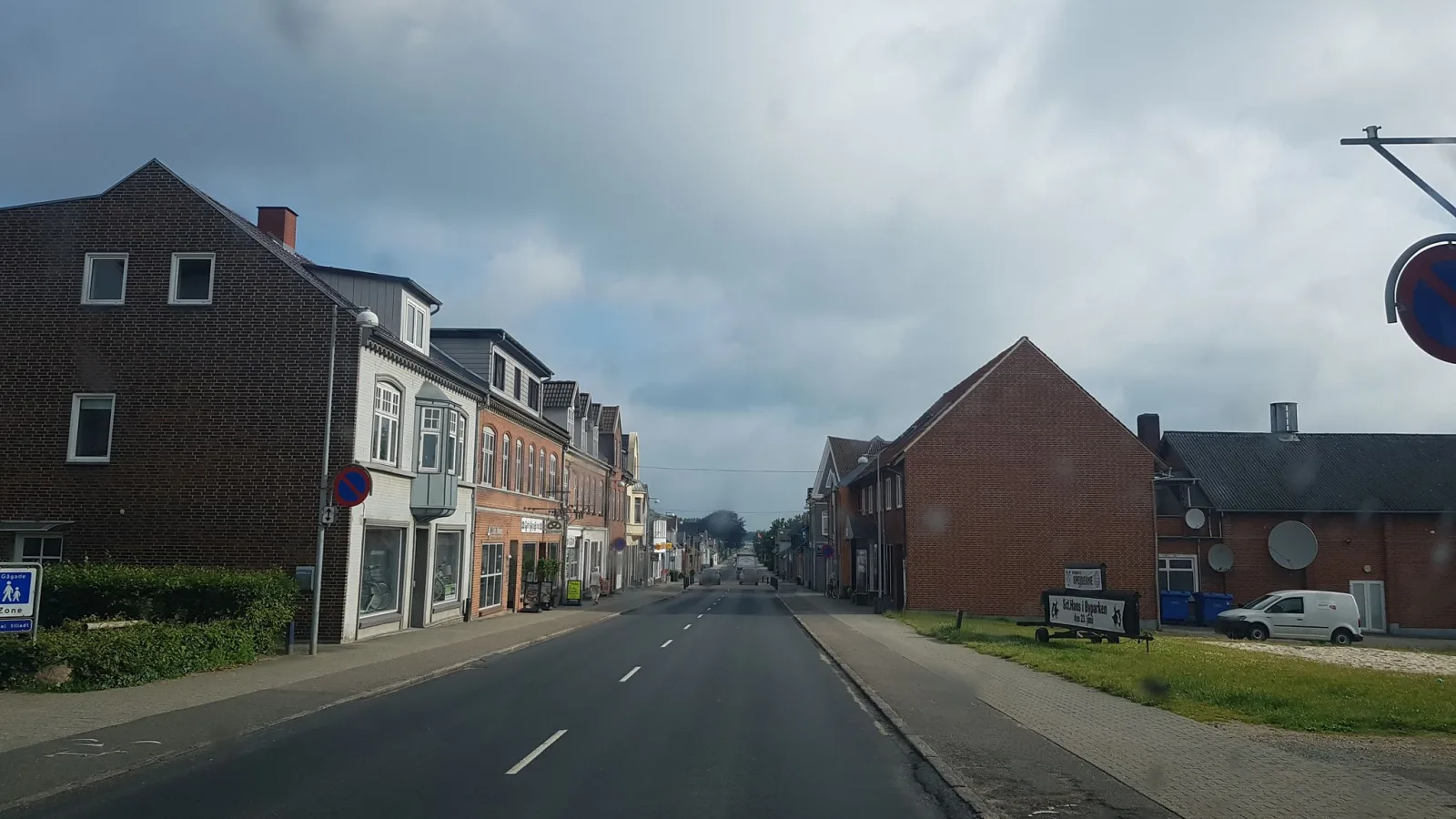 Mapillary-Foto in der Nähe von Torvets Restaurant & Pizza House
