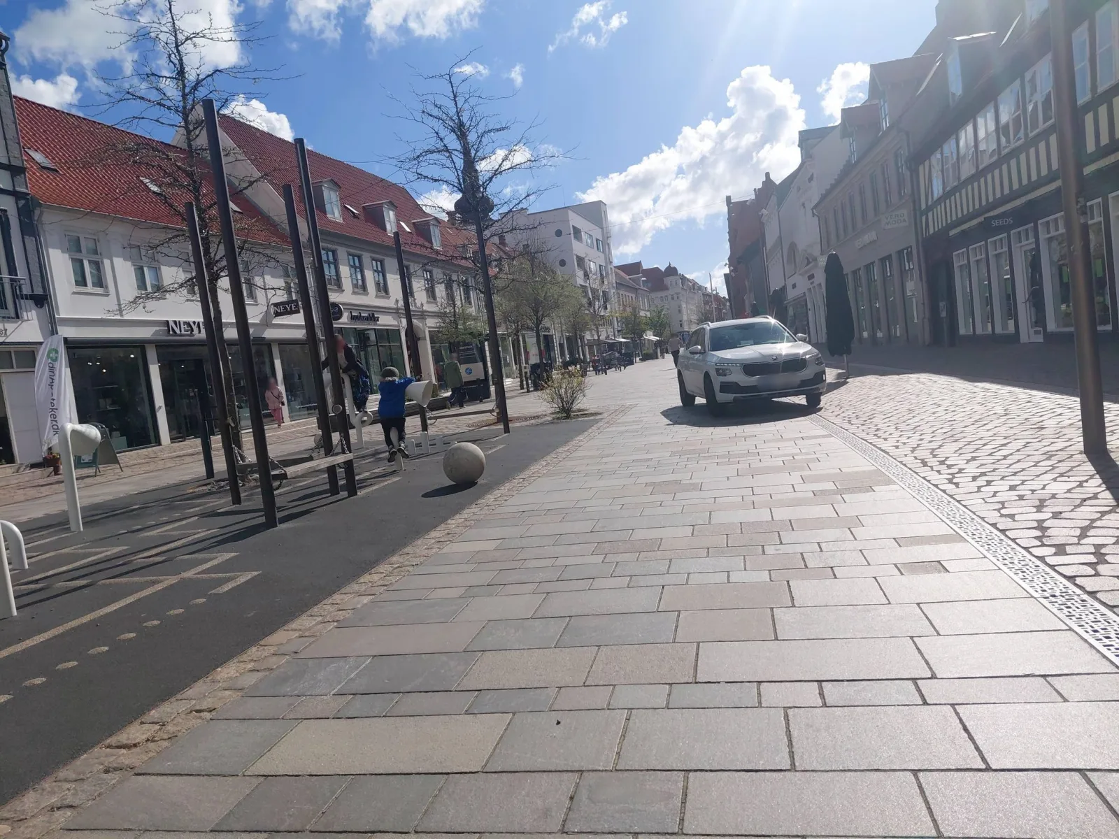 Mapillary-Foto in der Nähe von Strøg Pavillonen
