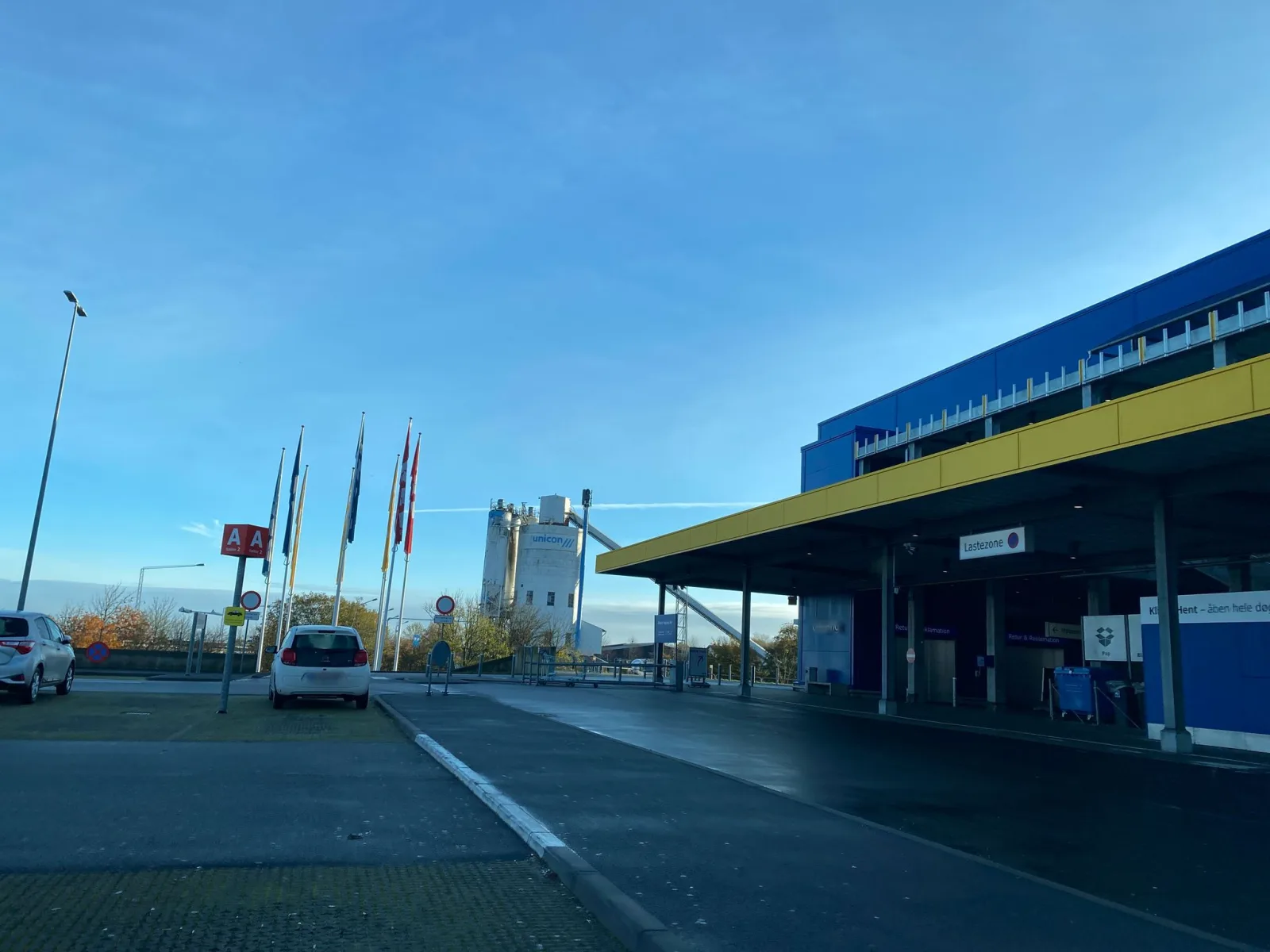 Mapillary-Foto in der Nähe von Svensk Café