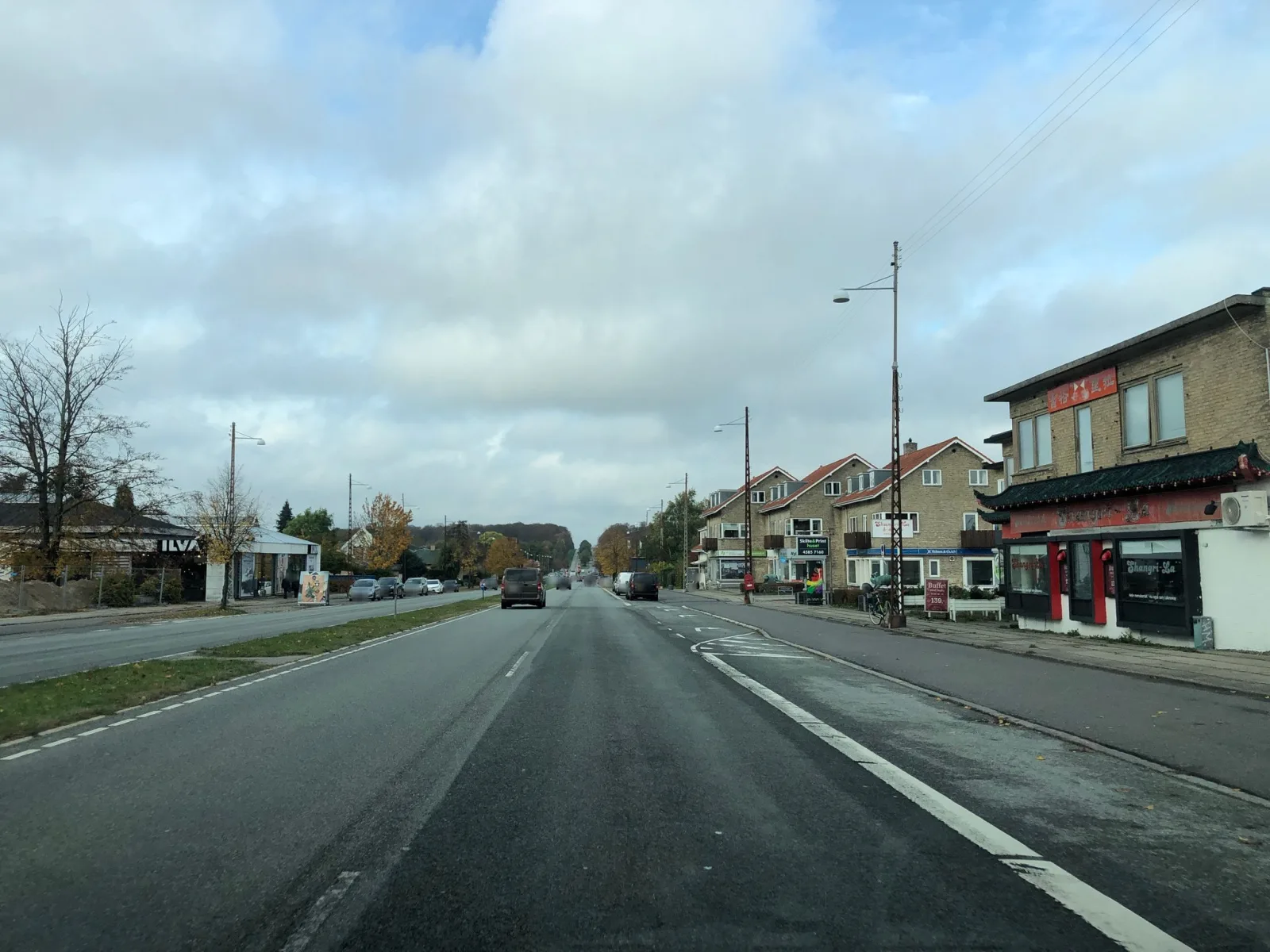 Mapillary-Foto in der Nähe von Kawa Sushi