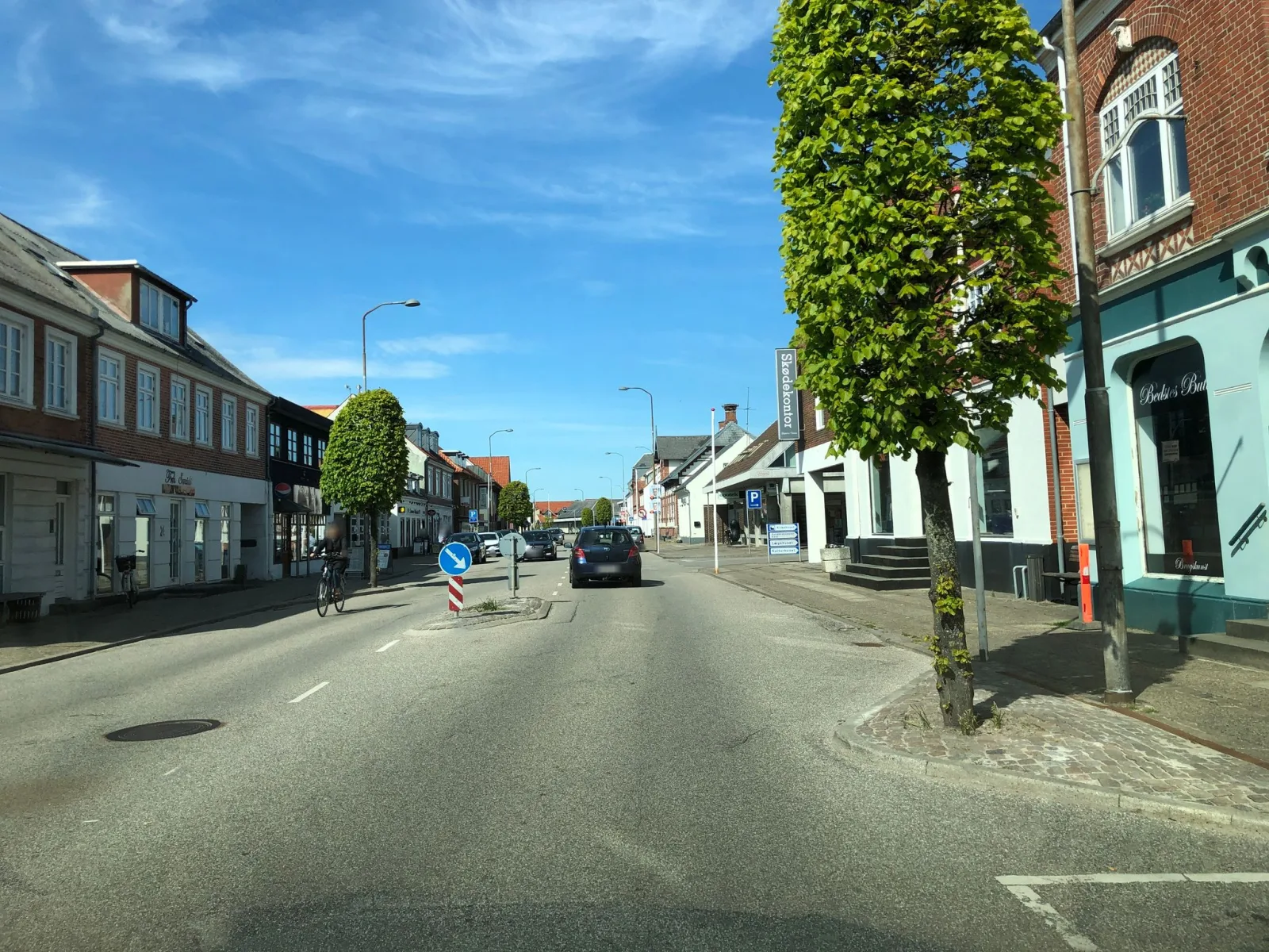 Mapillary-Foto in der Nähe von Tarms Grill