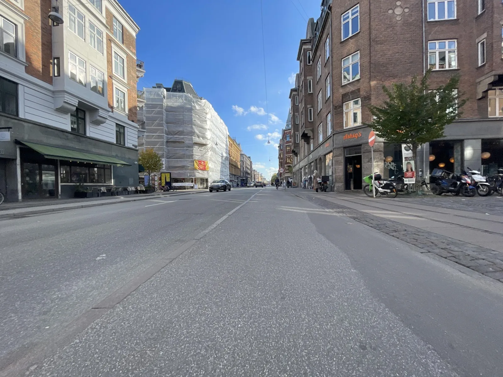 Mapillary-Foto in der Nähe von Kebabistan