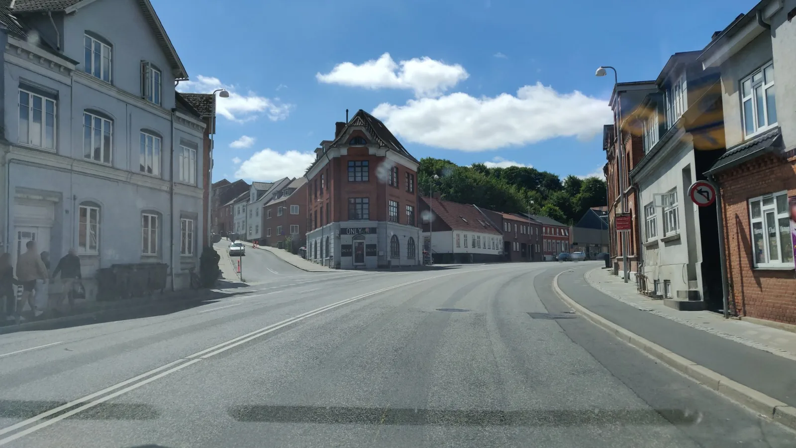 Mapillary-foto nær Yummy pizza