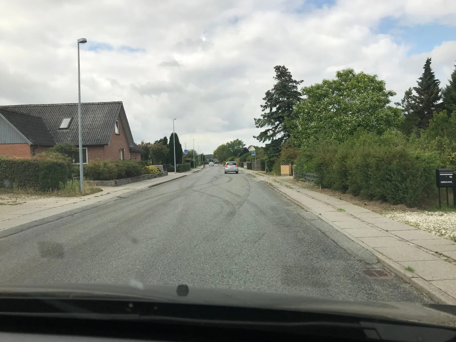 Mapillary-Foto in der Nähe von Thorsager Grill & Pizza