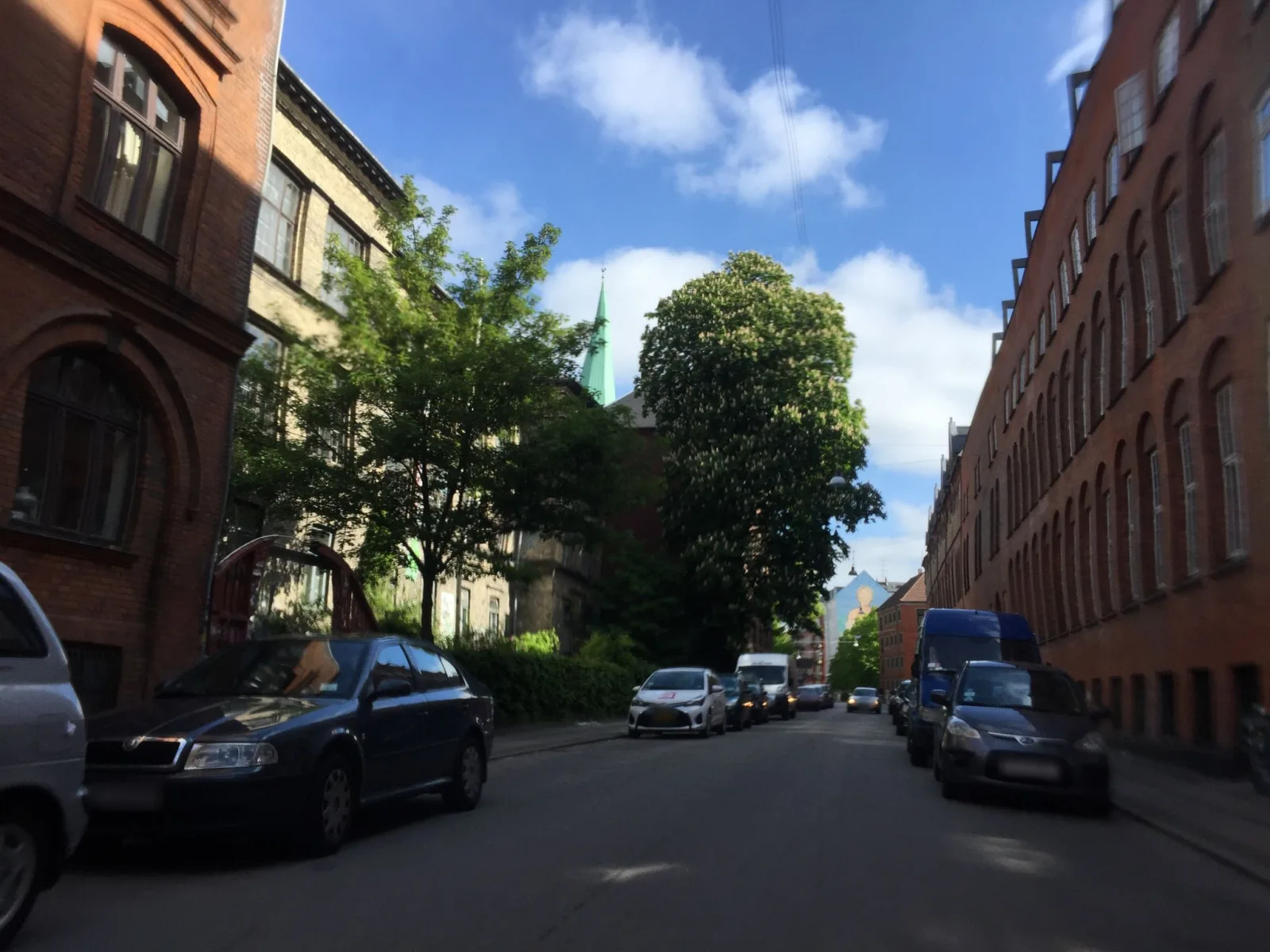 Mapillary-Foto in der Nähe von Killer Kebab