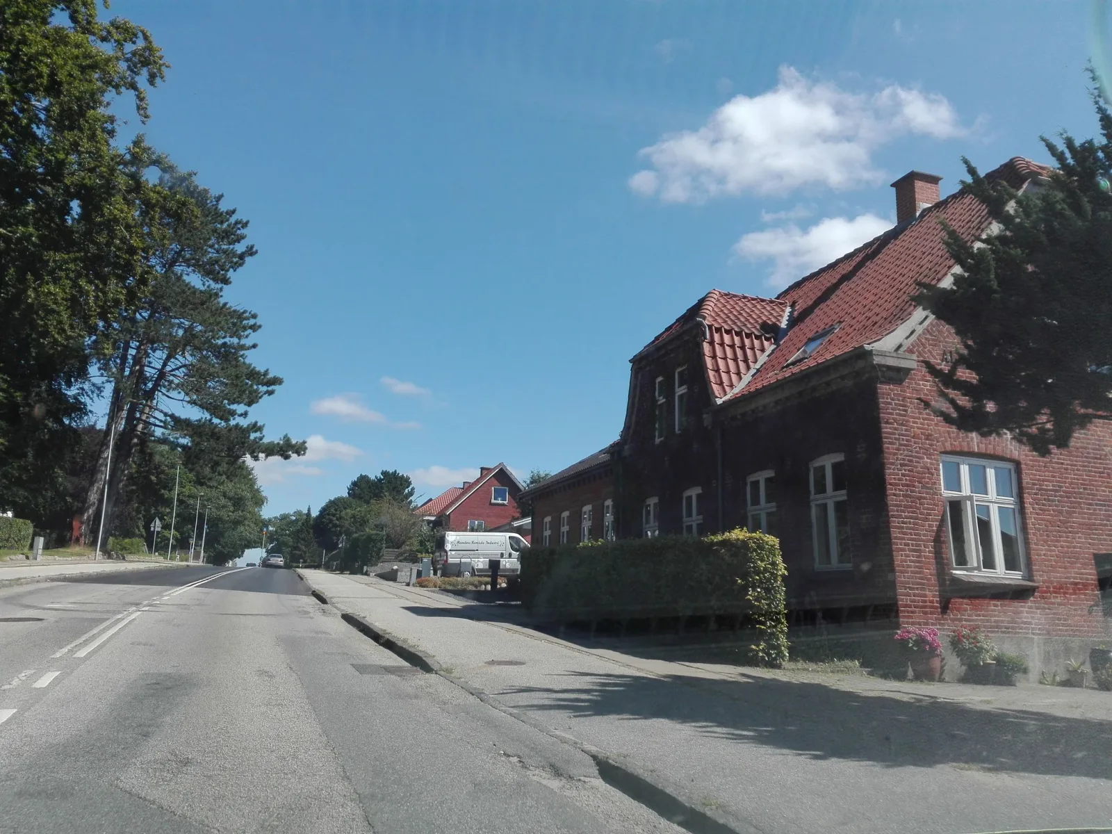 Mapillary-Foto in der Nähe von Trekanten