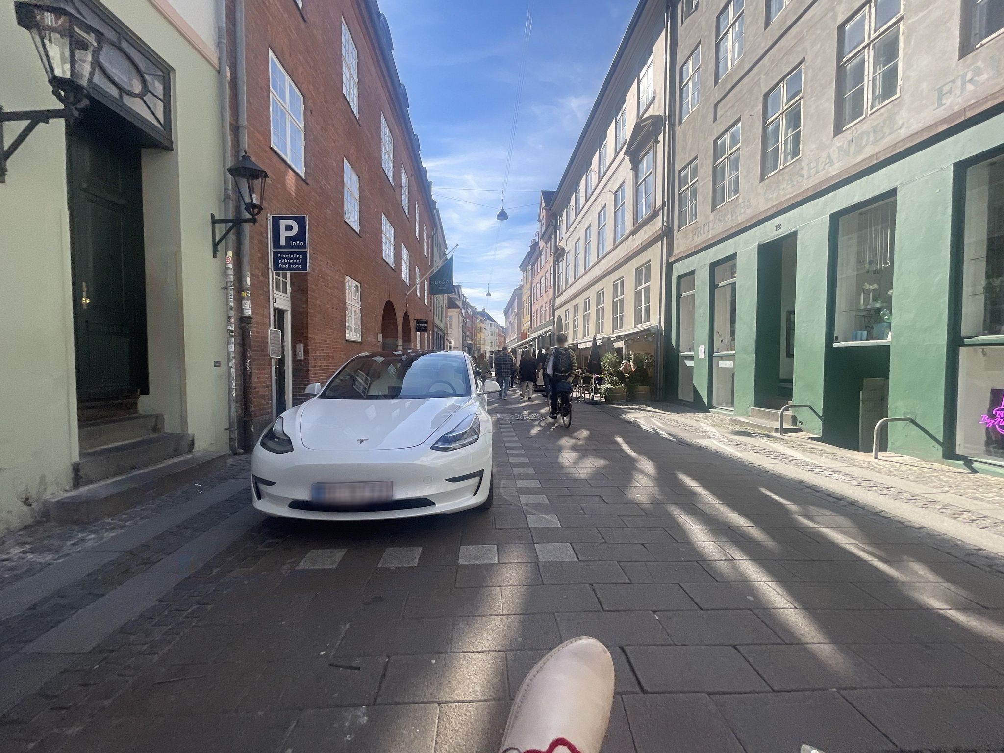 Mapillary-foto nær Kompa'9