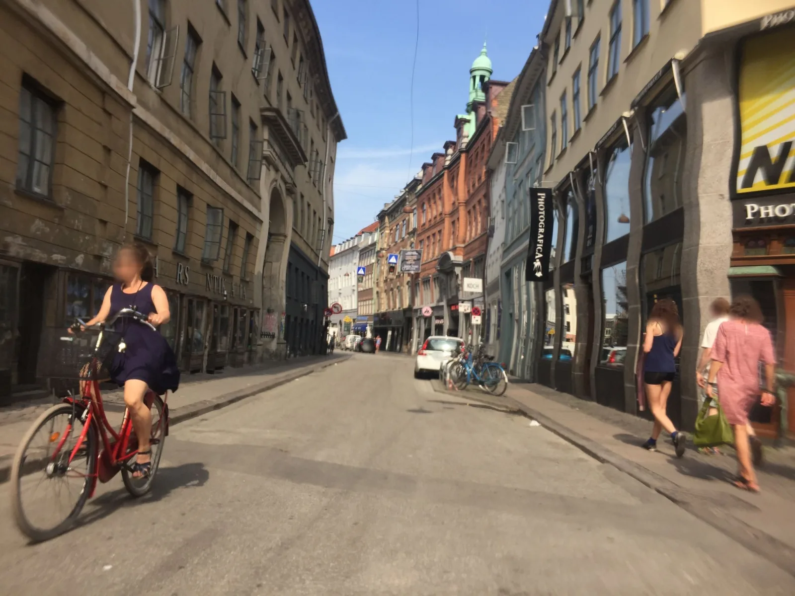 Mapillary-Foto in der Nähe von Kong Frit