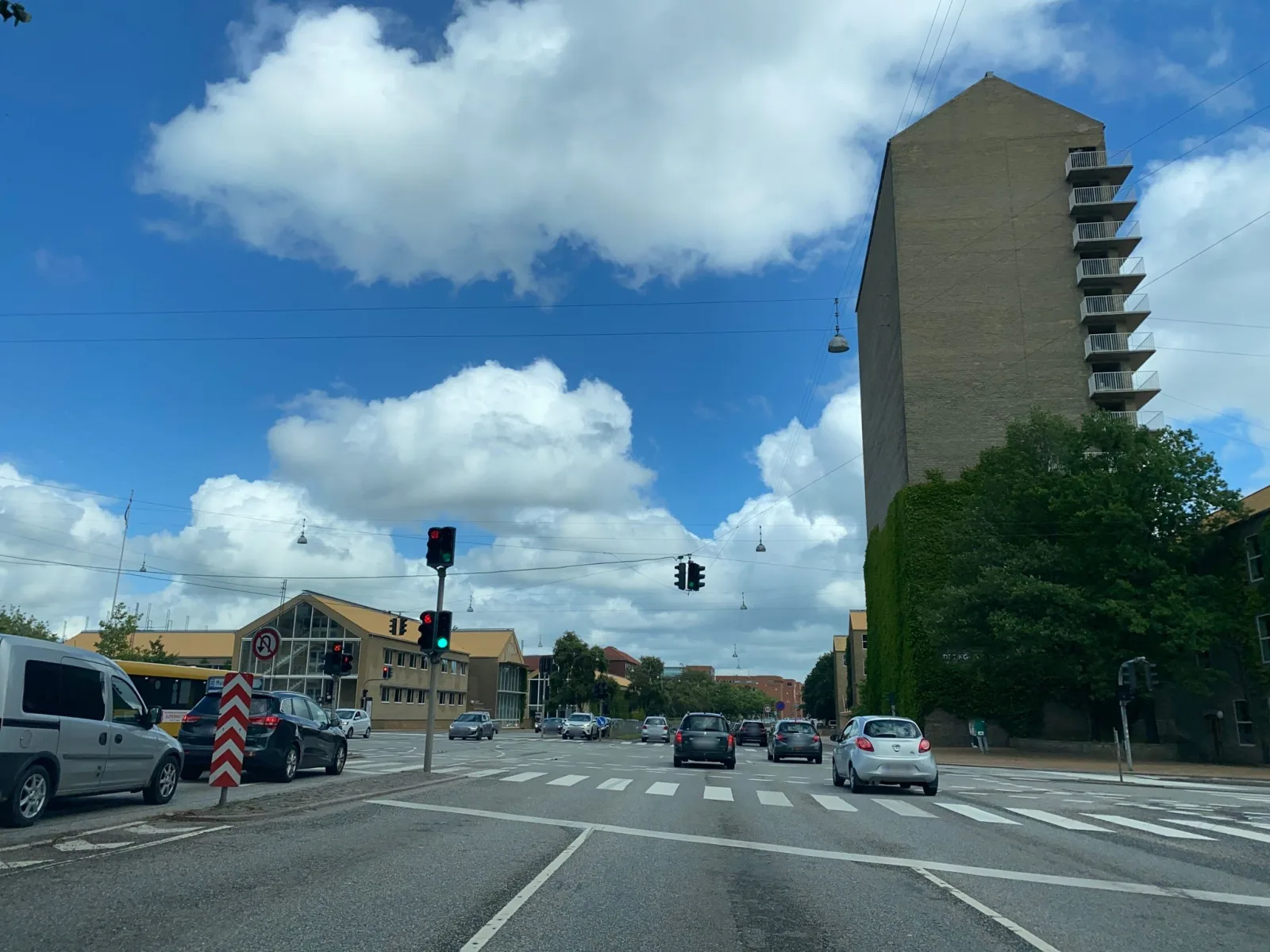 Mapillary-foto nær Unispot