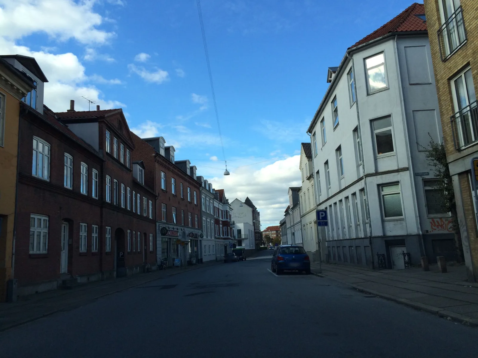 Mapillary-Foto in der Nähe von Valentino Pizza