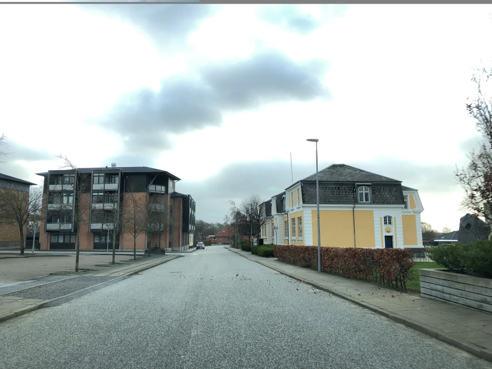 Mapillary-Foto in der Nähe von Viking Pizza