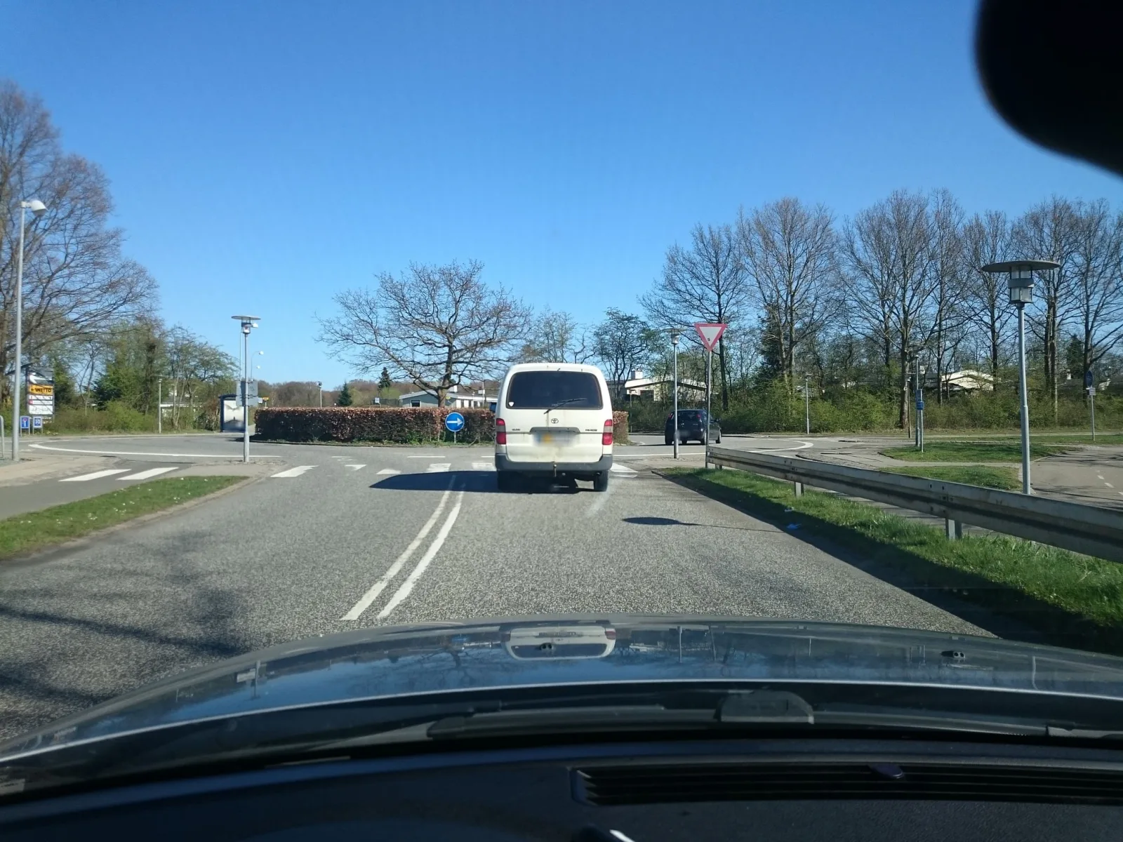 Mapillary-Foto in der Nähe von La Vida Pizza