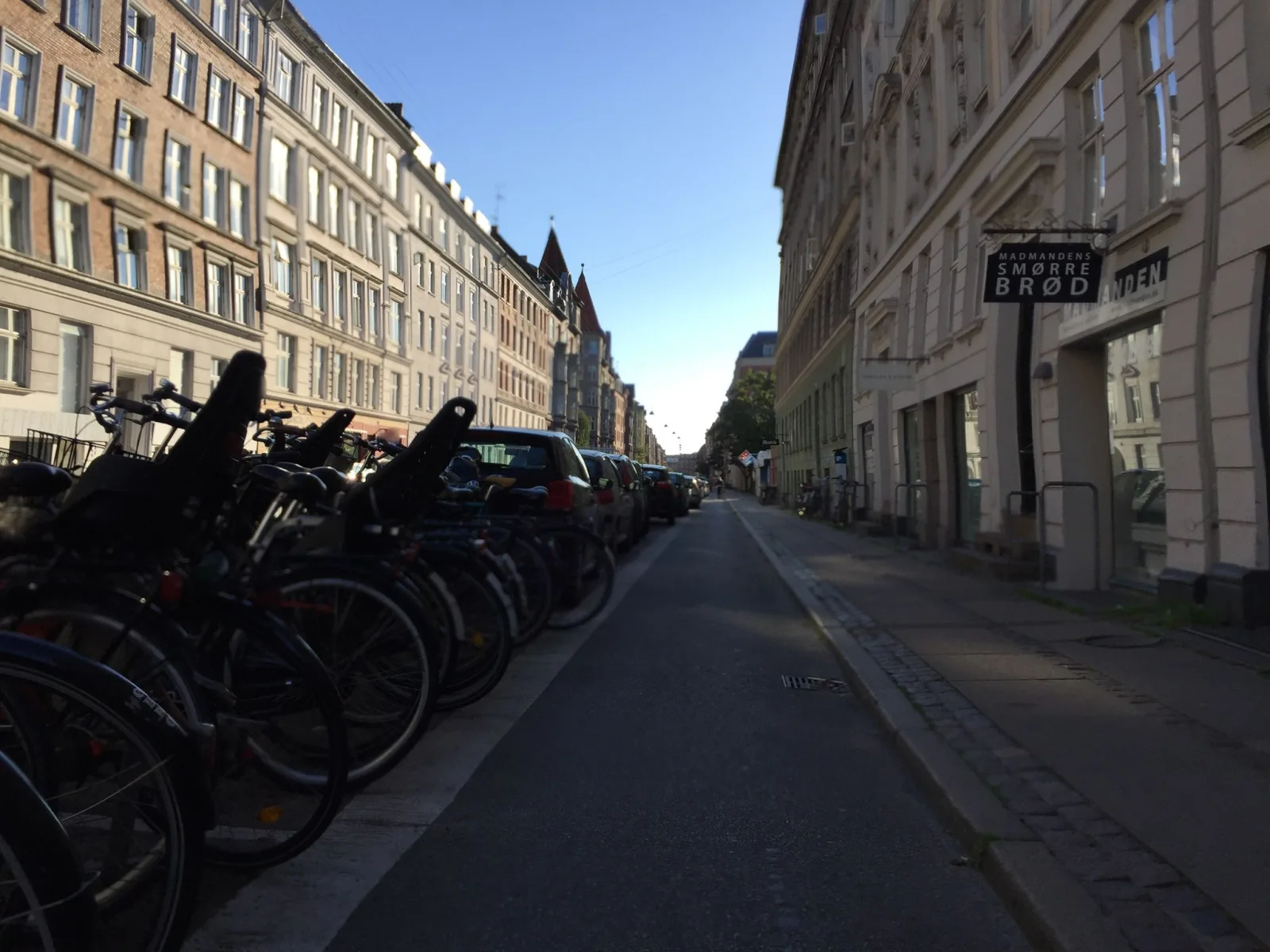 Mapillary-Foto in der Nähe von Le Lac
