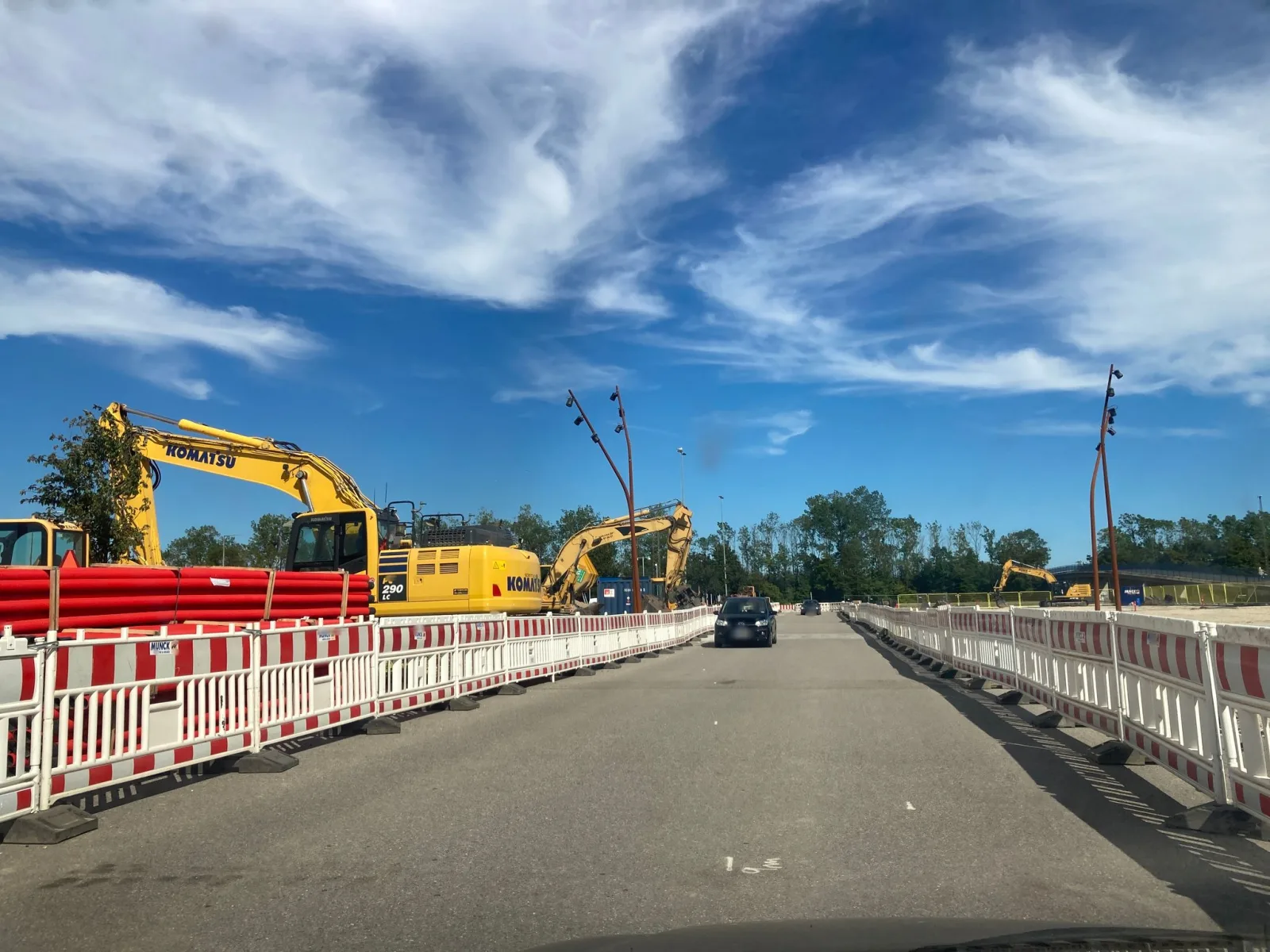 Mapillary-foto nær LIVE A LITTLE