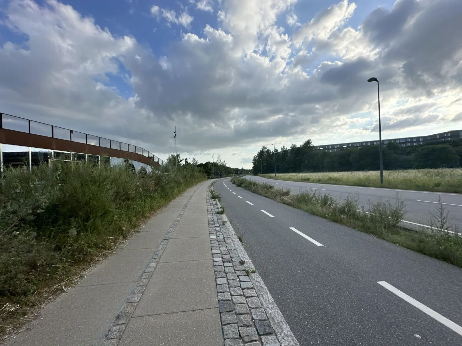 Mapillary-Foto in der Nähe von Luckys