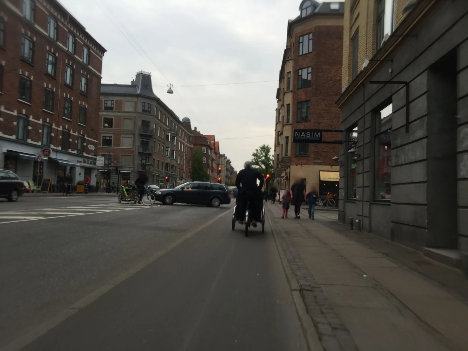 Mapillary-foto nær Mad og Kaffe Frederiksberg
