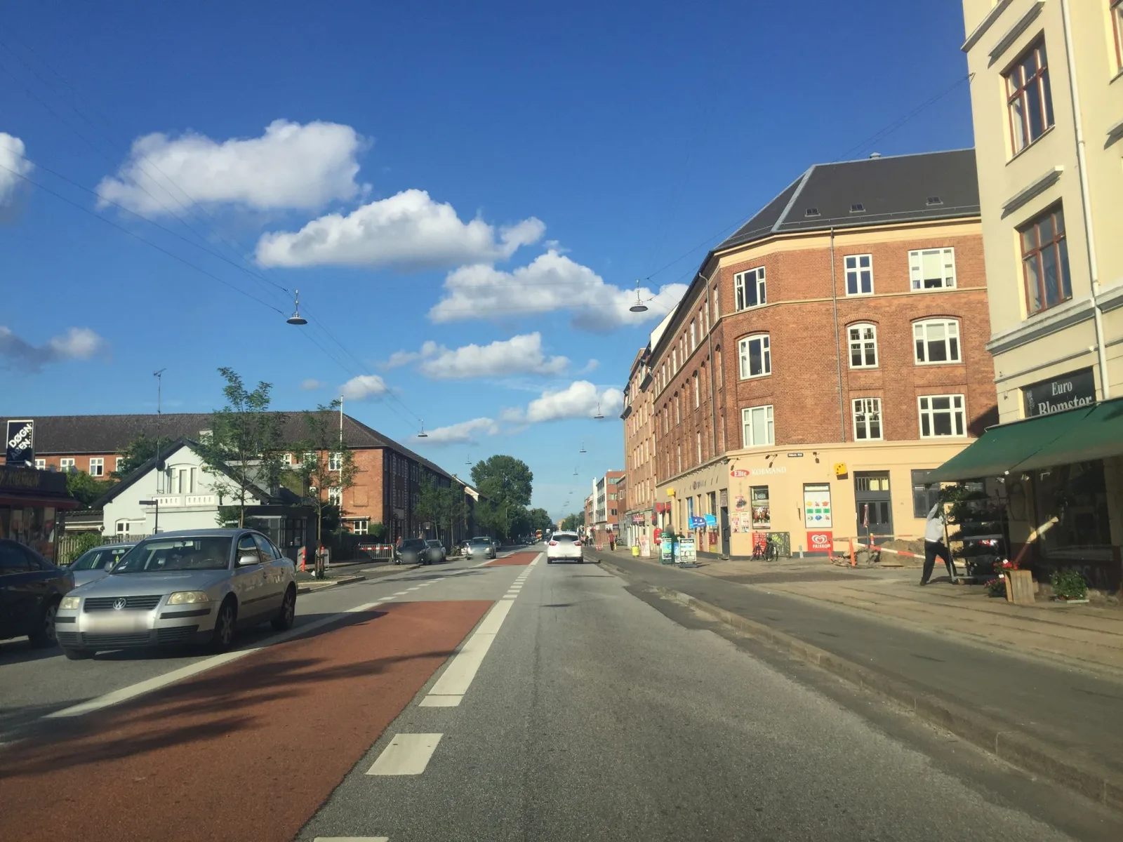 Mapillary-foto nær Mama india